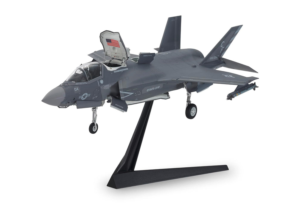 1:72 F-35B Lightning II Plastic Model Kit W7674