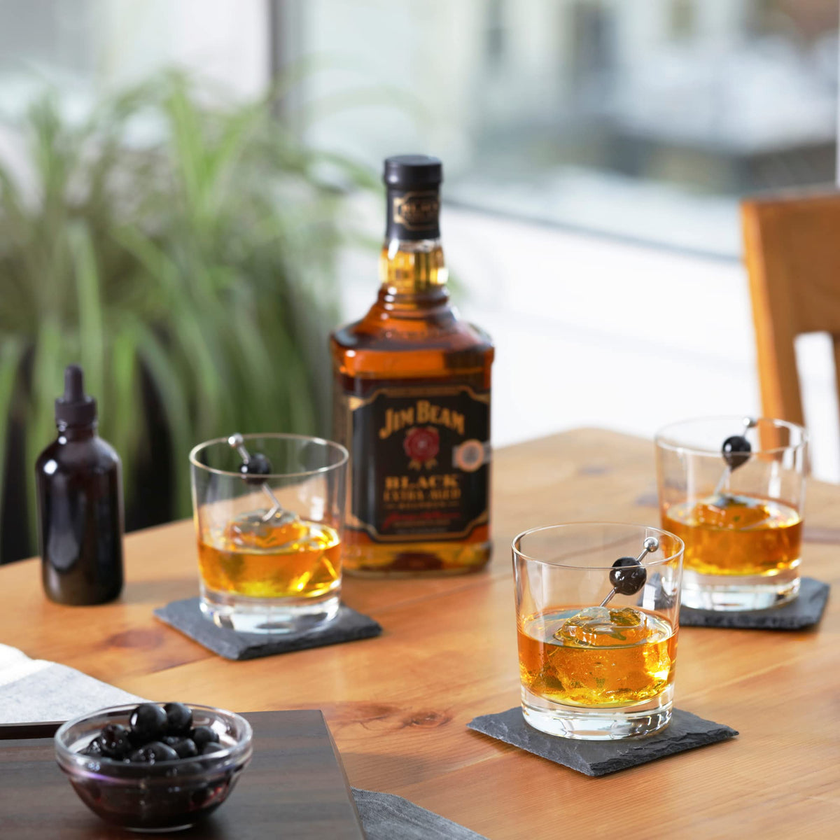 Black Bourbon Whiskey 750 ml 86 Proof N111946