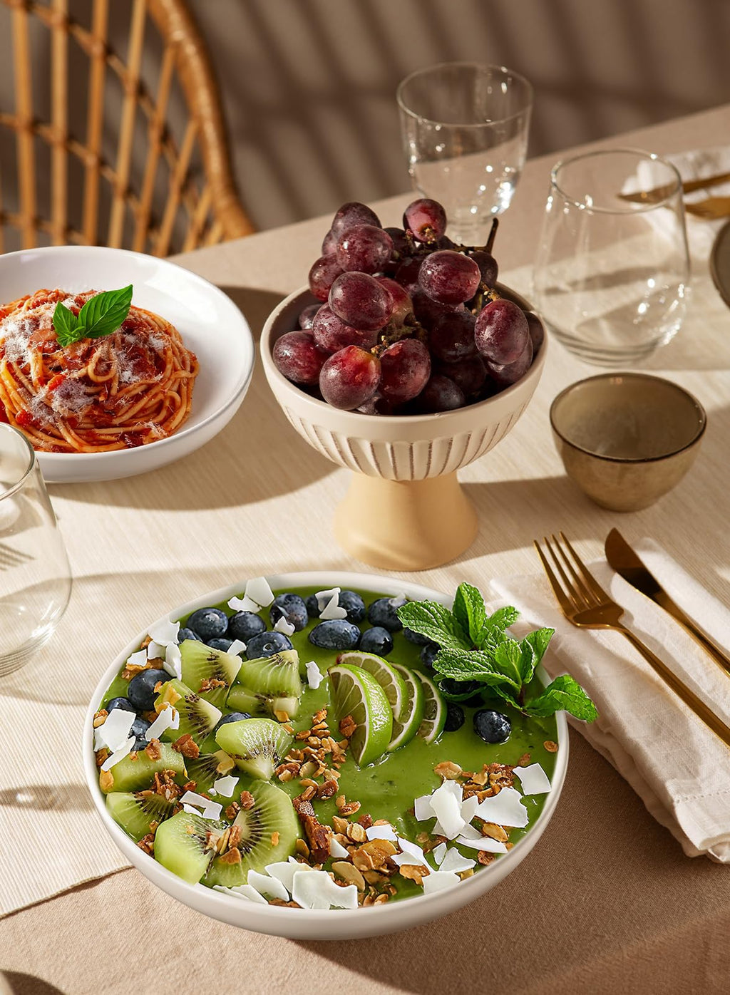 30oz Set of 4 White Porcelain Pasta Bowls P13675